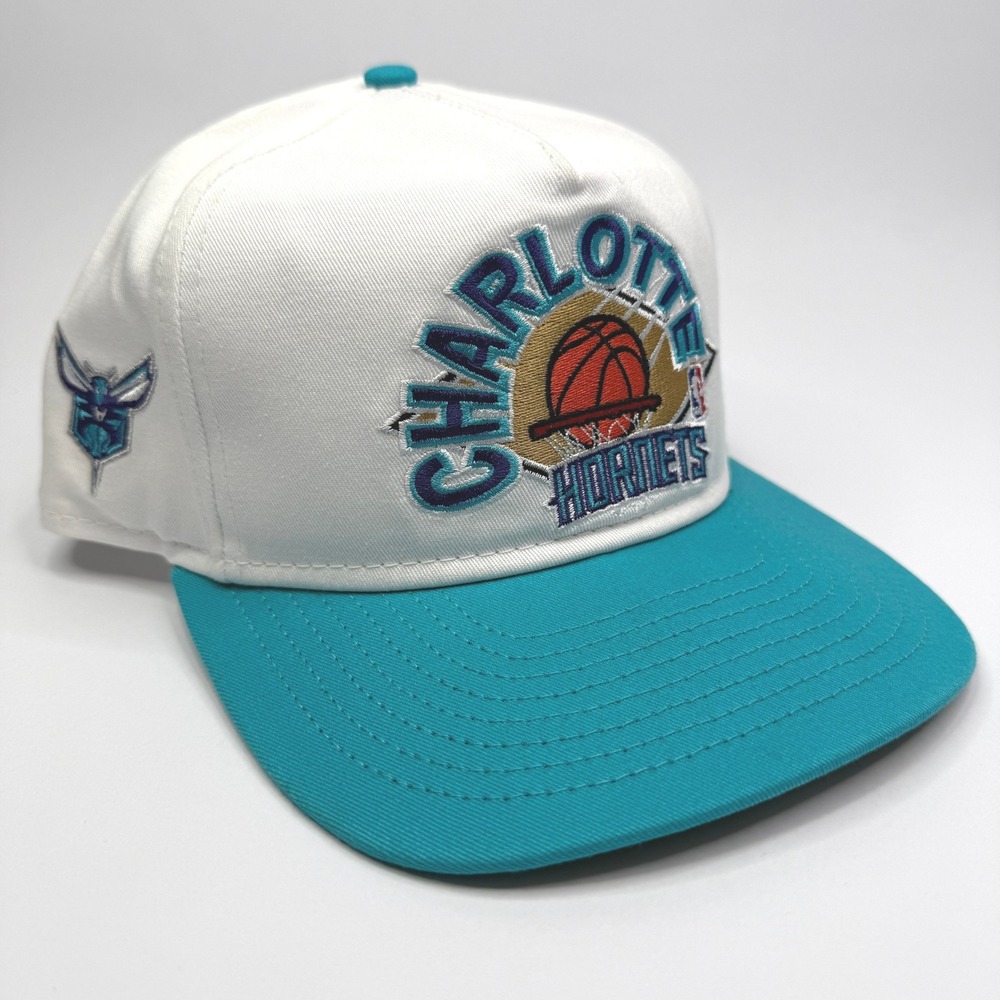Charlotte Hornets New Era Golfer Snapback Hat Mens OSFM White Teal NBA